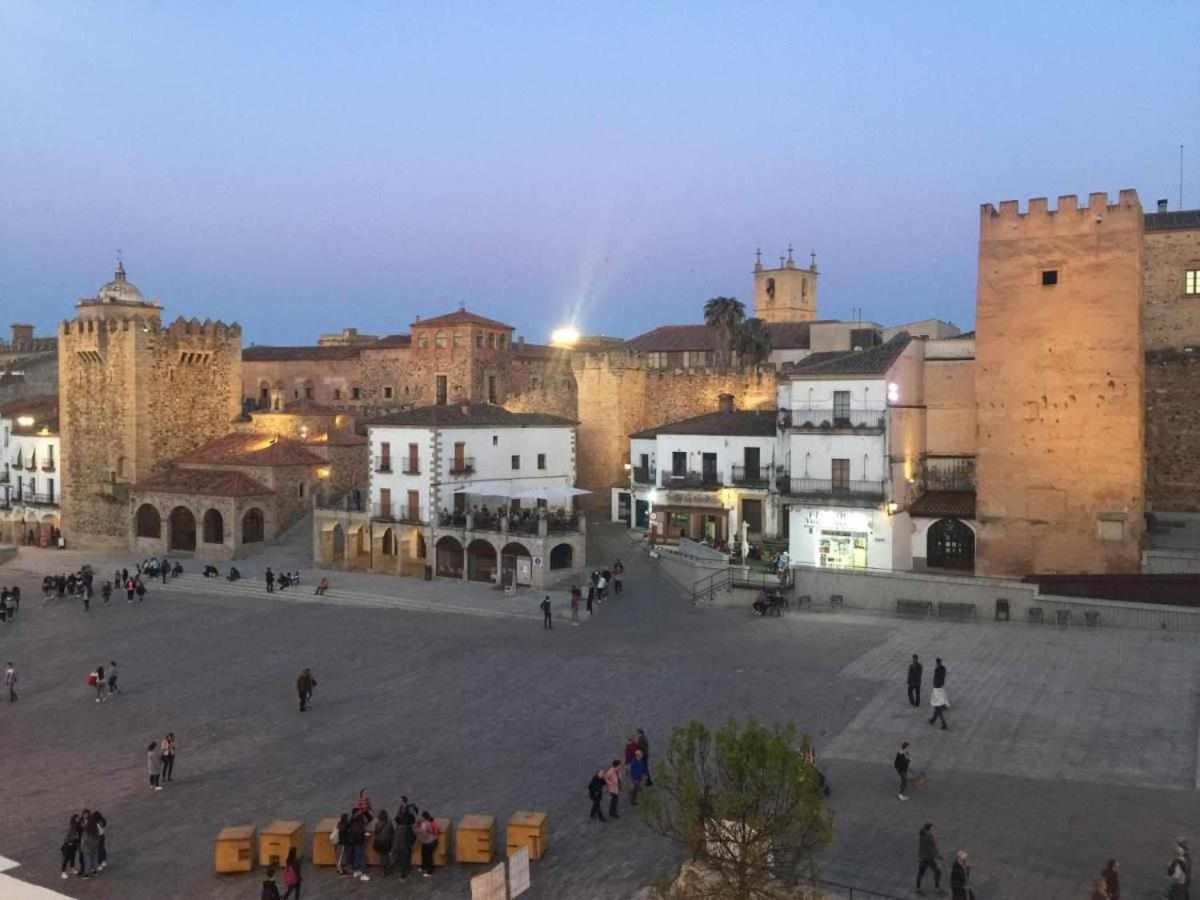 Kubik Apartamentos K1 Caceres Bagian luar foto